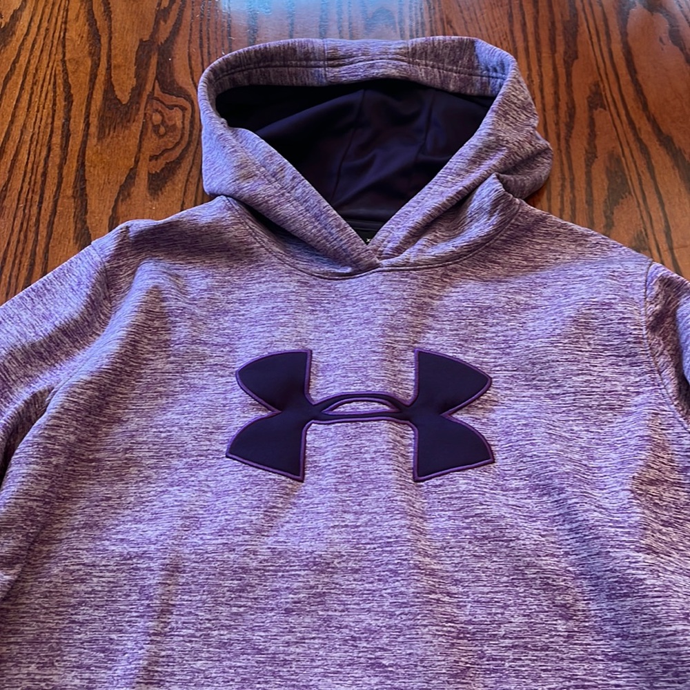 Under Armour purple hooded sweatshirt with pocket, loose fit XL